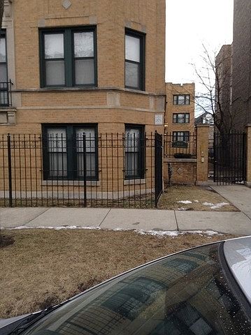 1st image of 6211 S Woodlawn Ave APT C