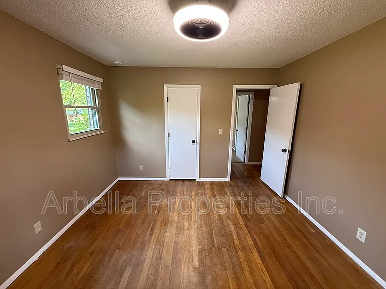 2708 Granbrook Dr — Photo 14