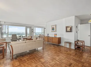 166-25 Powell Cove Boulevard 16M image 1 of 27