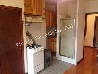Rented by Kinyu Realty