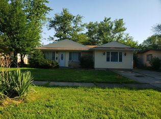 334 Wildwood Dr, Park Forest, IL