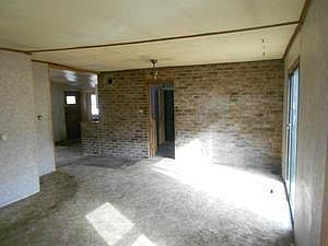 4th image of 7N012 Roosevelt Ave