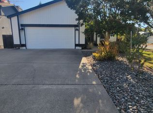 1532 Cerro Sonoma Cir, Petaluma, CA