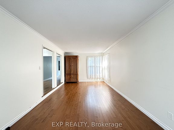5th image of 40 Cranberry Ln