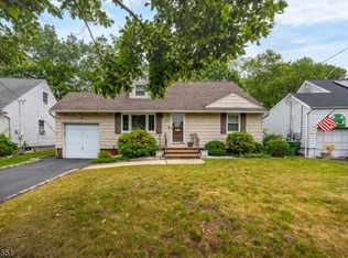 507 Inwood Rd, Linden, NJ 07036