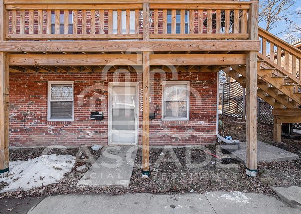 1st image of 3552 S Lynn St Unit B
