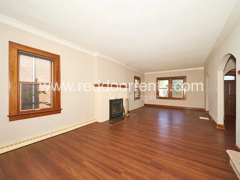 412 N Merrill St — Photo 12