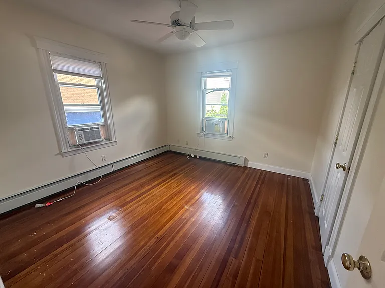 565 Main St #2 — Photo 9