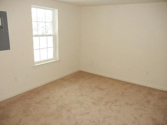 6205 Addison Dr — Photo 2