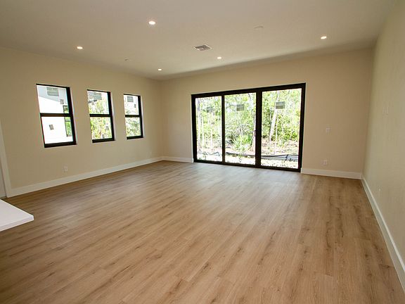 4th image of 5826 Jasper Way #102
