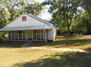 802 E McIntosh Rd, Griffin, GA 30223