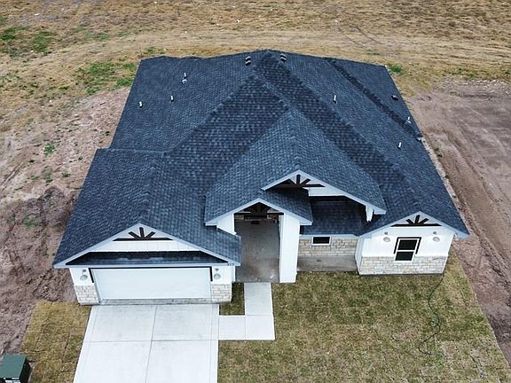4th image of 817 Milania Dr