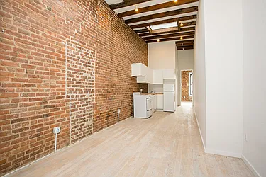 Rented by Nolita Group