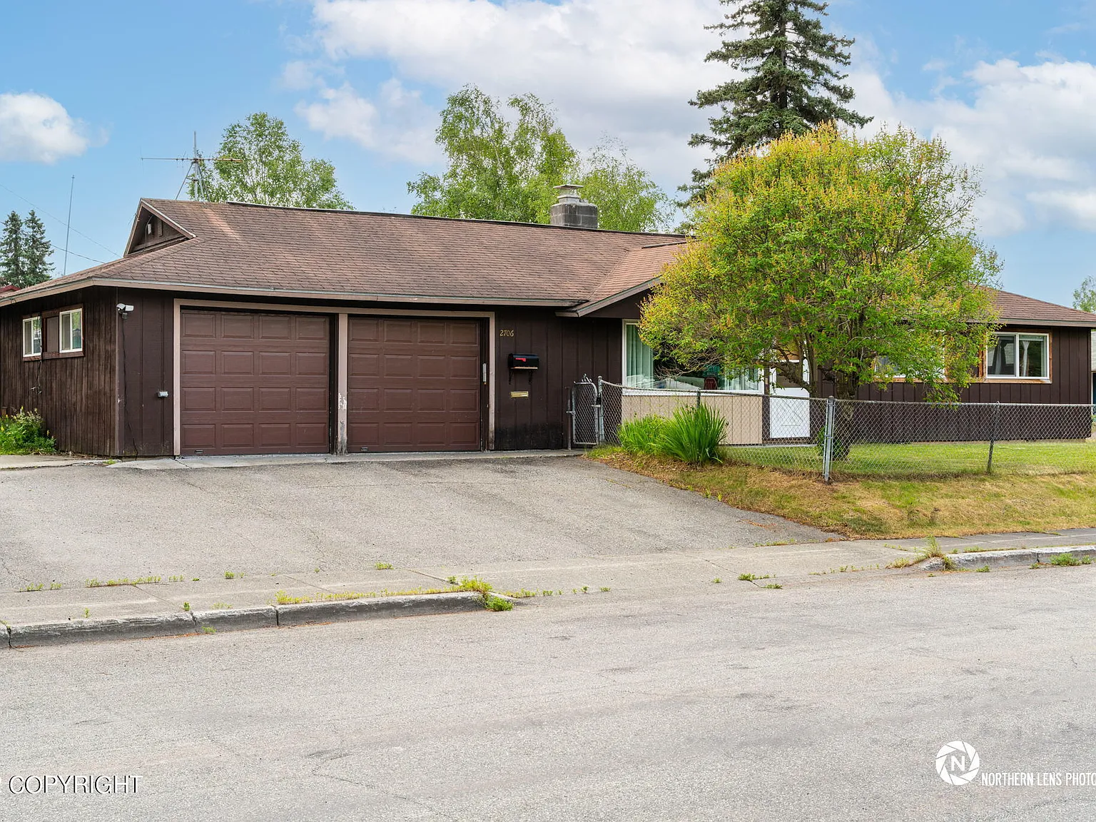 2706 E 17th Ave, Anchorage, AK 99508 | Zillow