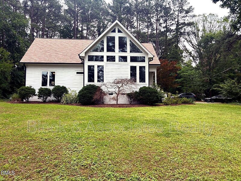 1st image of 2200 Kilburn Rd