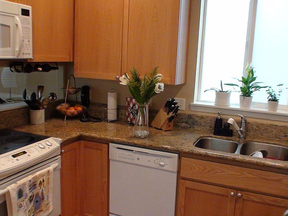 Kitchen with Slab Granite