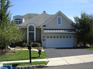 402 Snowy Owl Ln, New Hope, PA 18938
