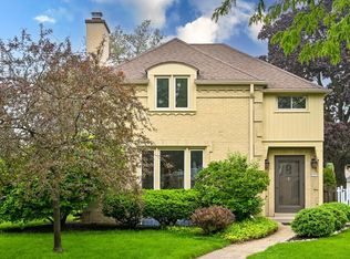5235 N Berkeley Blvd, Whitefish Bay, WI 53217