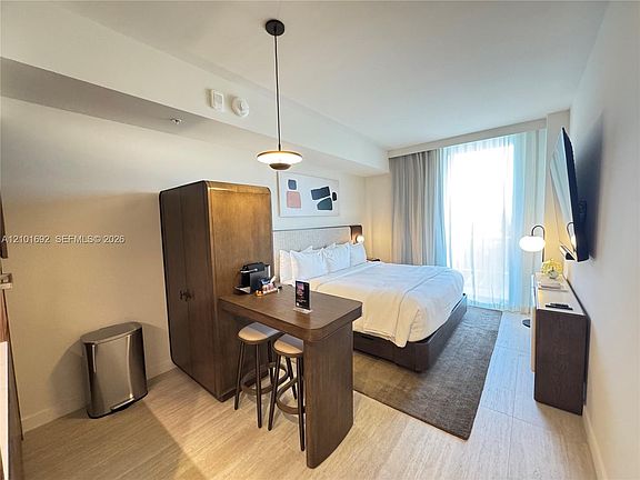 4th image of 1611 SW 2nd Ave Unit 313