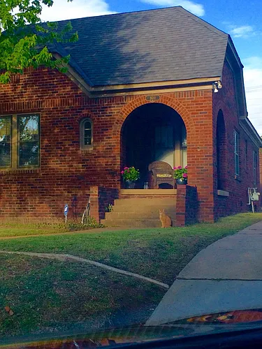 1611 S Gary Pl Photo 1