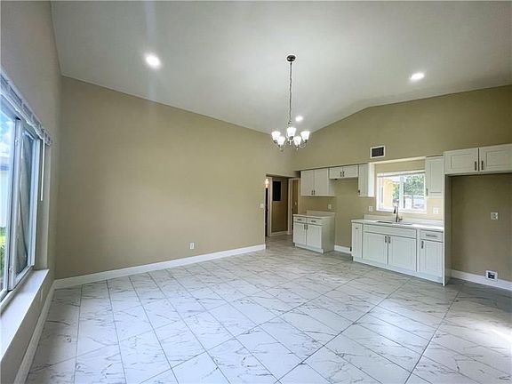 3rd image of 382 W Dayton Cir