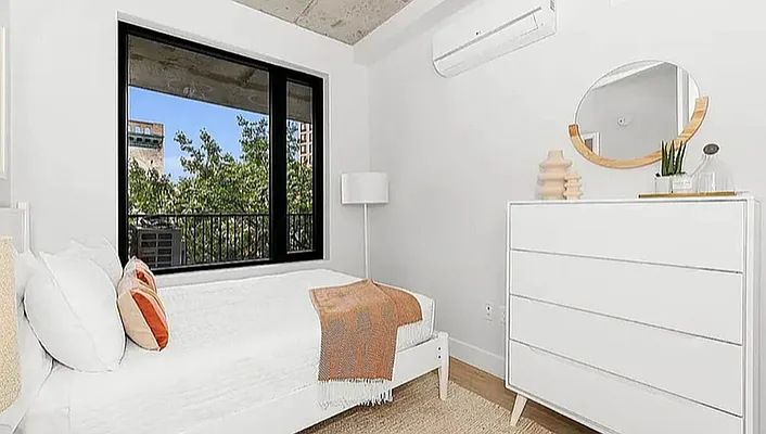 Rented by Highline Residential | media 8