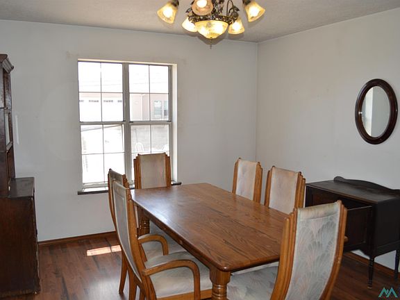 5th image of 1122 Ridgecrest Ave