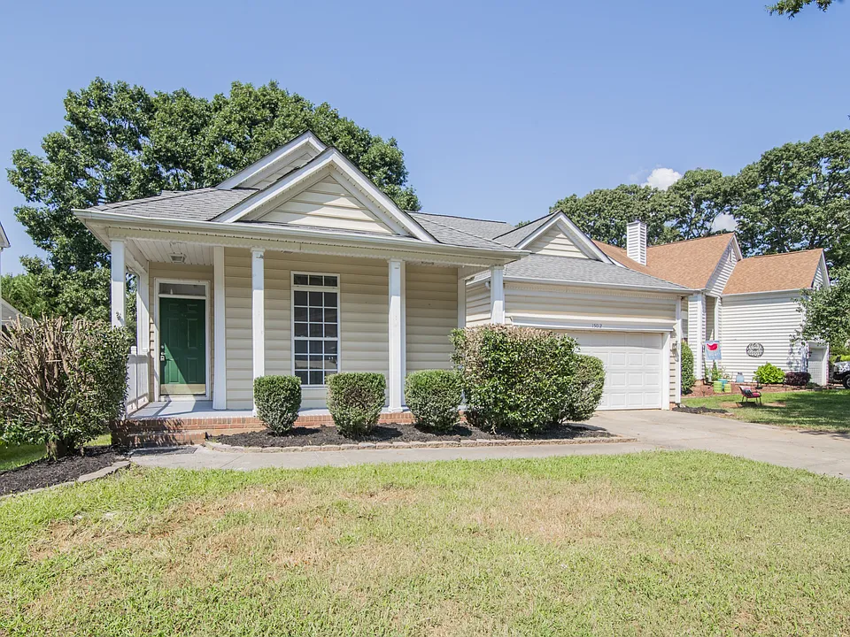 15012 Rothesay Dr