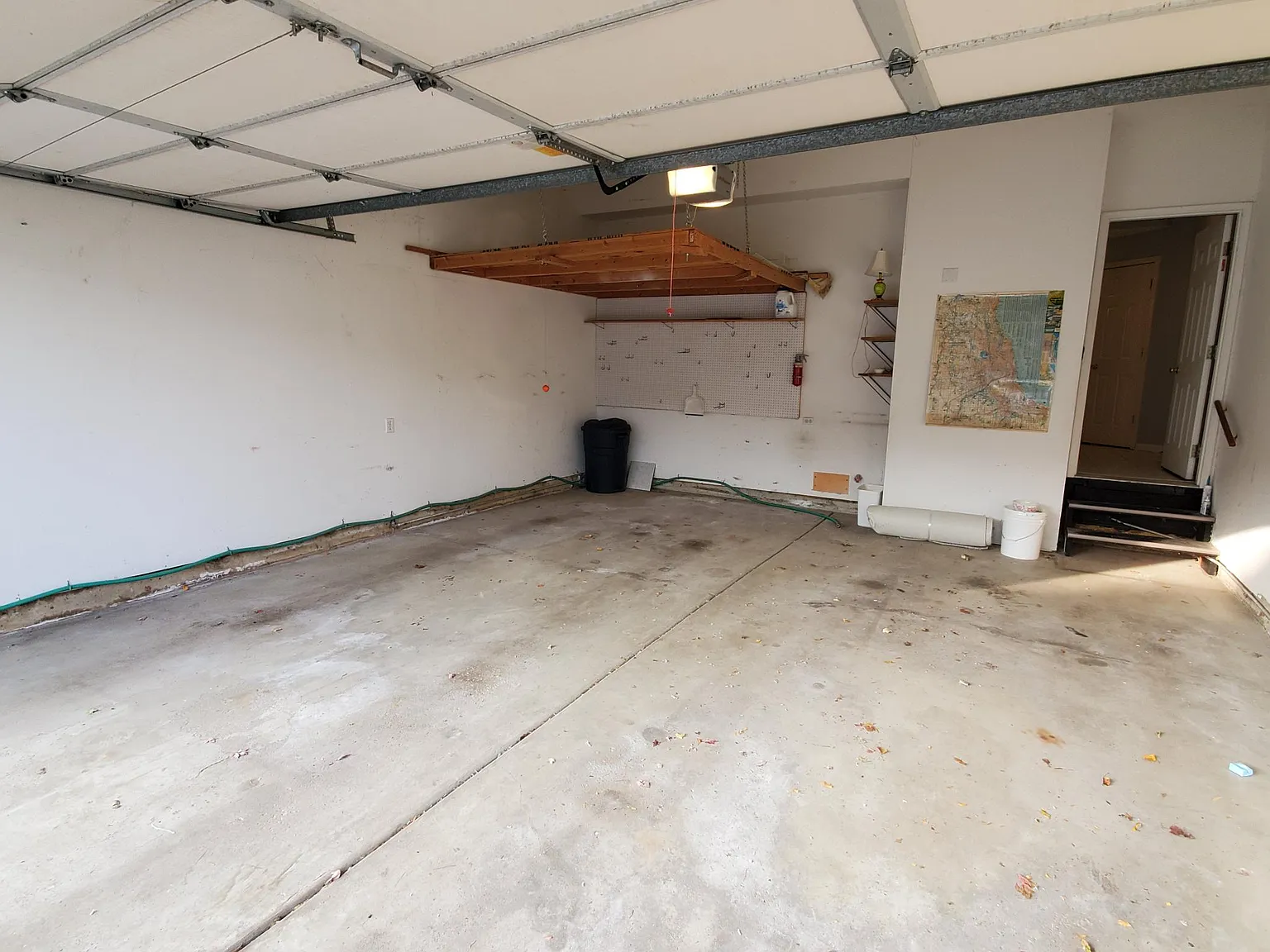 254 Charlotte Ct — Photo 2