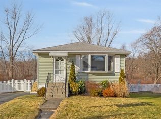 36 Dallas St, Worcester, MA 01604