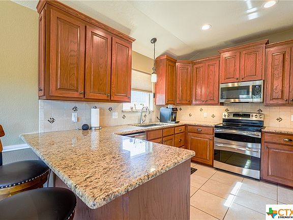 5th image of 3163 Lois Ln