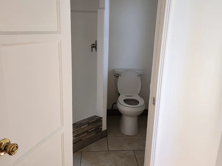 5209 Wilkinson Ave — Photo 6
