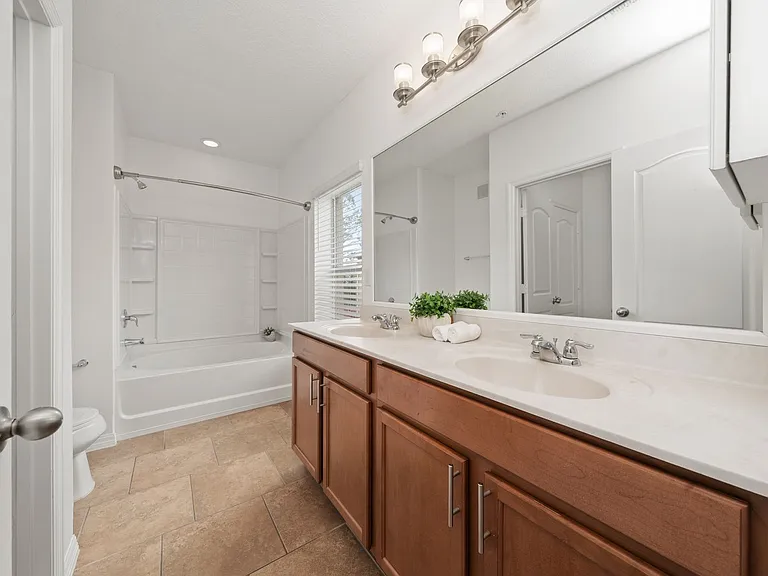 2148 Betsy Ross Ln — Photo 21