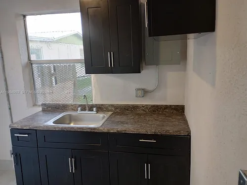 1241 Dr Martin Luther King Jr Blvd W Photo 1
