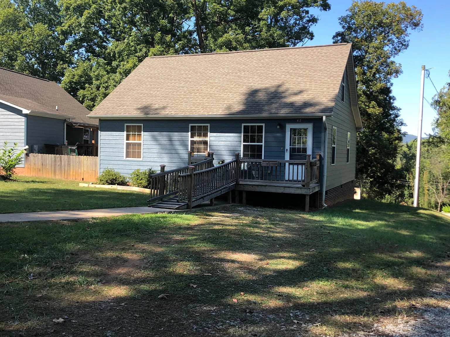 3 bed, 1.5 bath, 1150 sqft, $2,000 — Photo 1