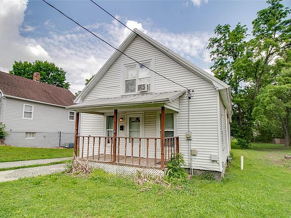 2nd image of 537 E Tremont St
