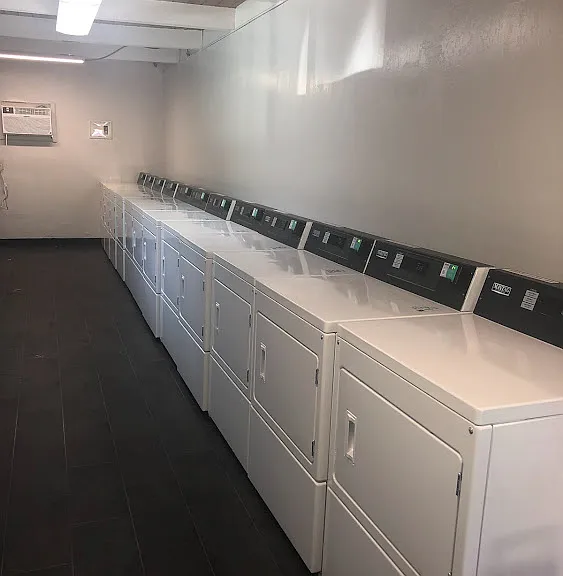 Kingston Place Apartments — Photo 2