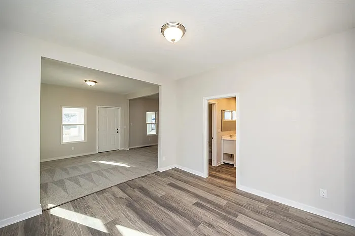1332 E Sheridan Ave — Photo 7