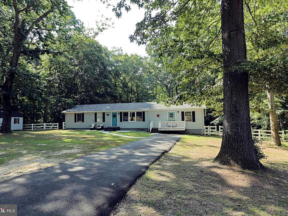 2nd image of 39091 Cedarwood Ct