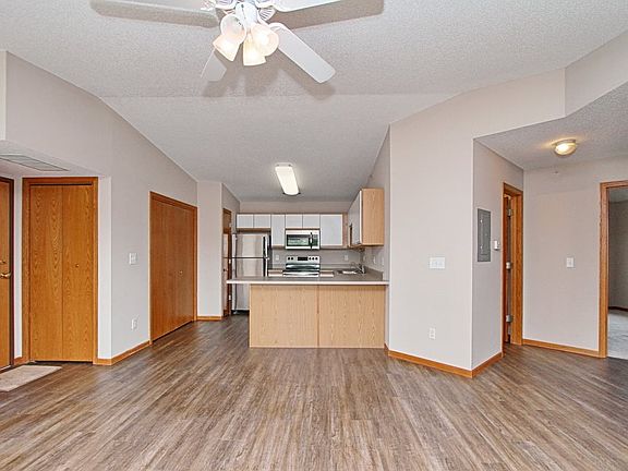 4th image of 50 Zeller Xing APT 310