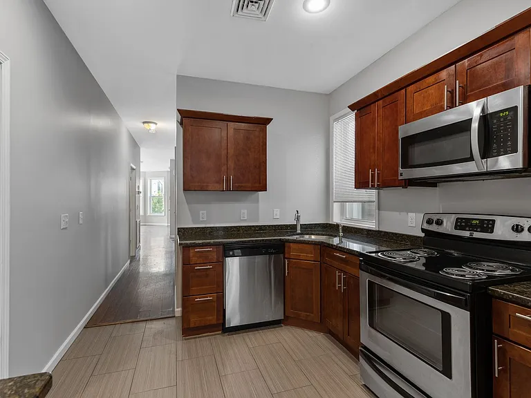 65 Dana Ave — Photo 6