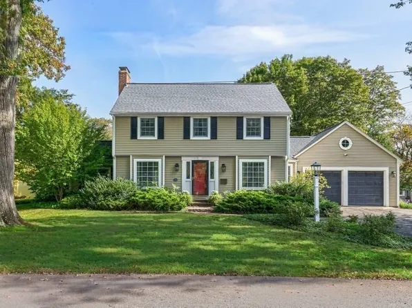 36 Westwood Rd, Shrewsbury, MA 01545
