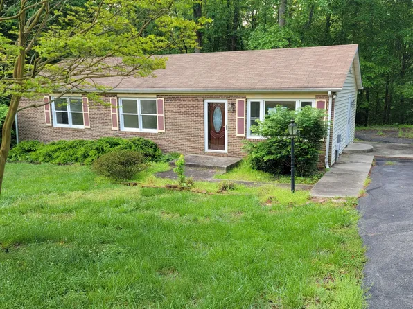 36835 Elizabeth Ct, Mechanicsville, MD 20659