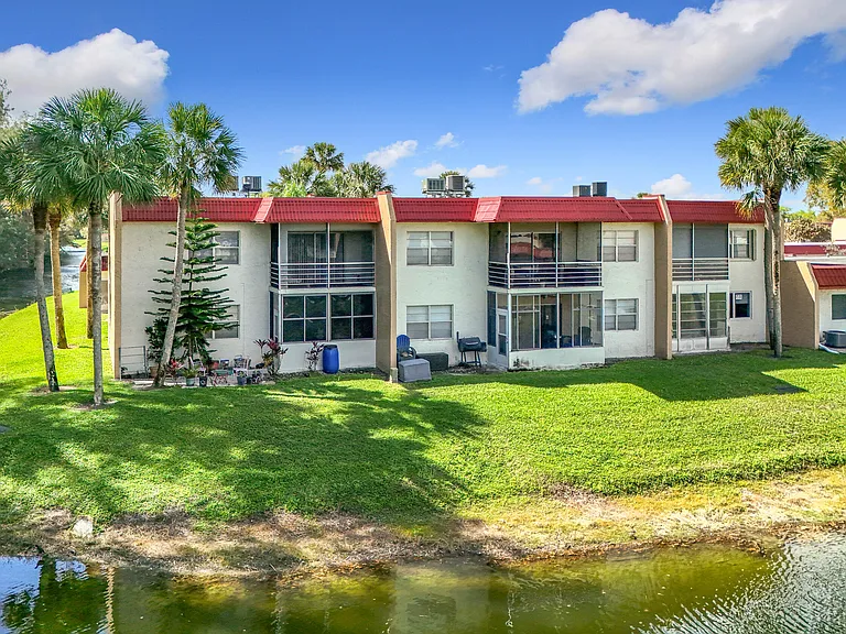235 Lake Dora Dr #235 — Photo 29