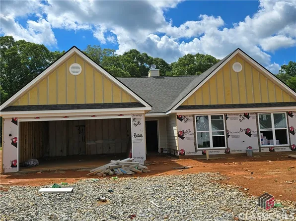 176 Lake Meadows Drive, Winder, GA 30680