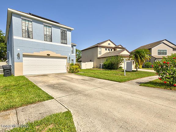5th image of 712 Marian Ct