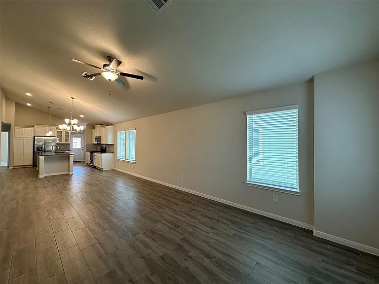 9953 Glenbrook Ln — Photo 5