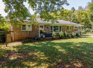 90 Airport Rd, Franklin, NC 28734