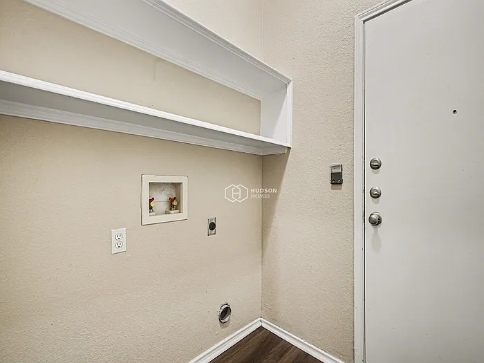 5210 Livermore Dr — Photo 14
