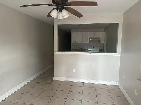 4th image of 2625 Robert St